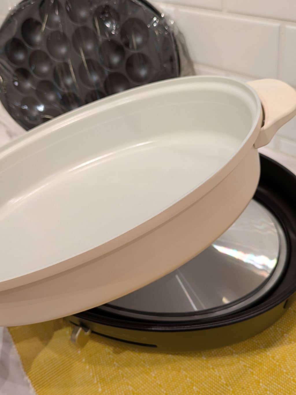 shino.さんの「212 KITCHEN STORE｜オーバルホットプレート ブラック ＜BRUNO ブルーノ＞」を使ったコーディネート