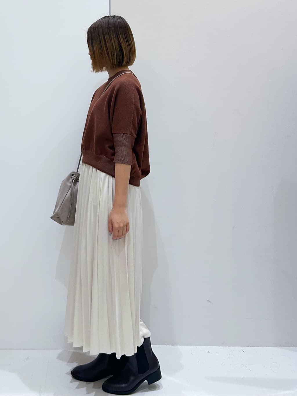suzukaさんの「OPAQUE.CLIP｜スウェットライクドルマンスリーブニット【洗濯機洗い可】」を使ったコーディネート