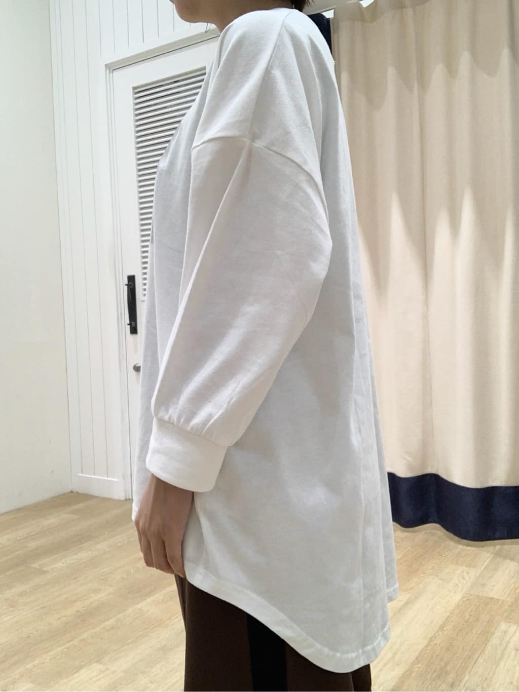 IMARIさんの「Dessin｜【洗える】箔プリントロングTシャツ」を使ったコーディネート