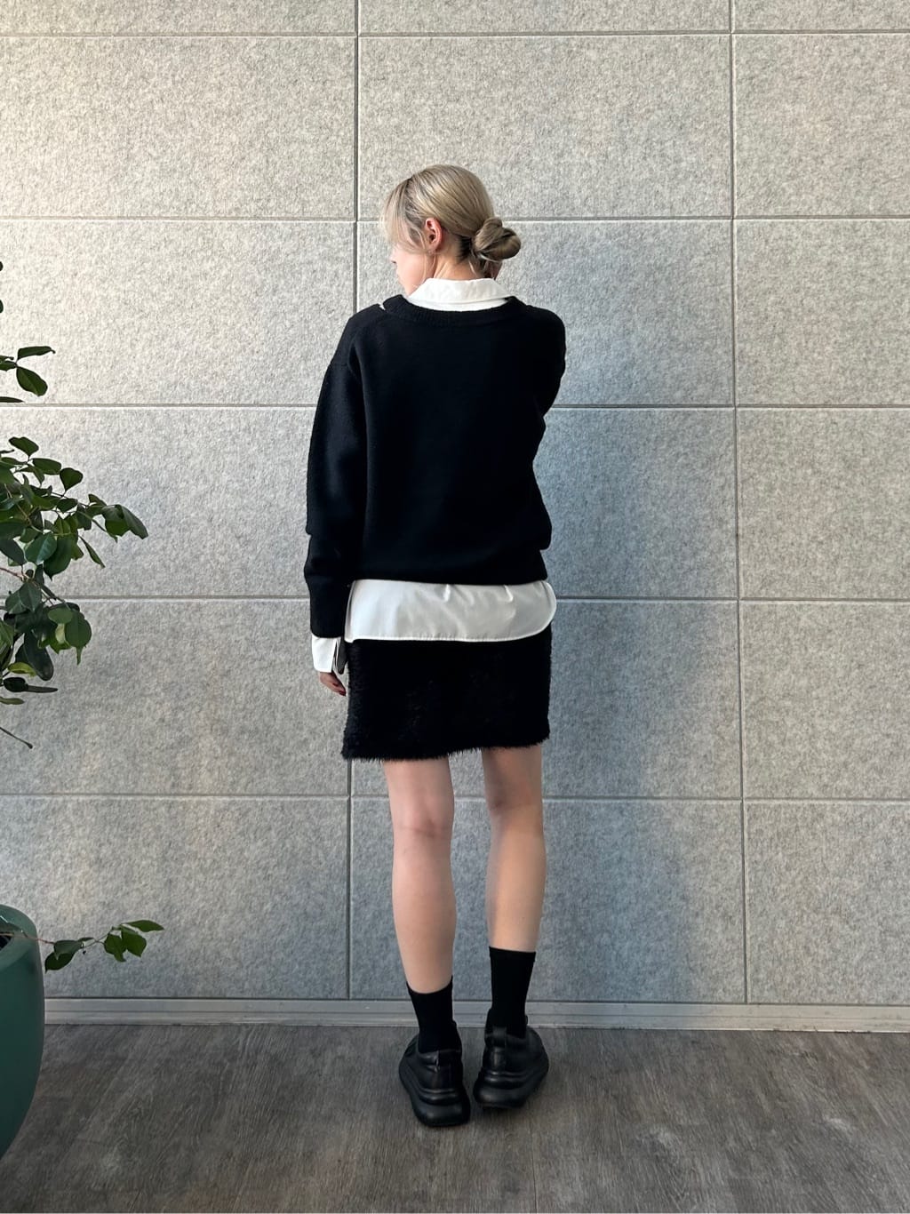 honoka Aさんの「CODE A｜M cloudy over V pullover」を使ったコーディネート