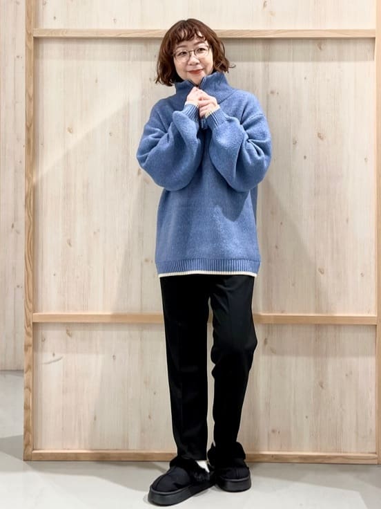 nakoさんの「THE SHOP TK｜【洗える】ほど良くラフで女性らしい ハーフZIPニット」を使ったコーディネート