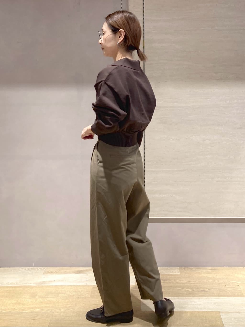 たけねぇさんの「OPAQUE.CLIP｜カーブタックパンツ【洗濯機洗い可】」を使ったコーディネート