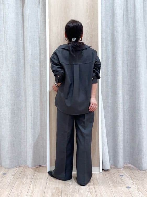 naoさんの「grove｜【カセット服/選べる着丈】洗濯機で洗えるオーバーシャツ」を使ったコーディネート