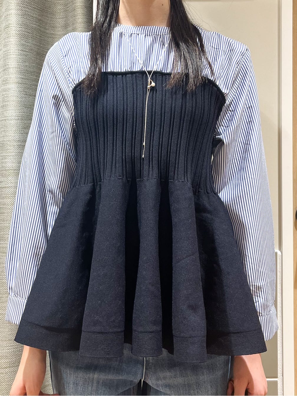 Kotoさんの「grove｜一枚でトレンド完成！体型カバーも叶うニットビスチェドッキングブラウス」を使ったコーディネート