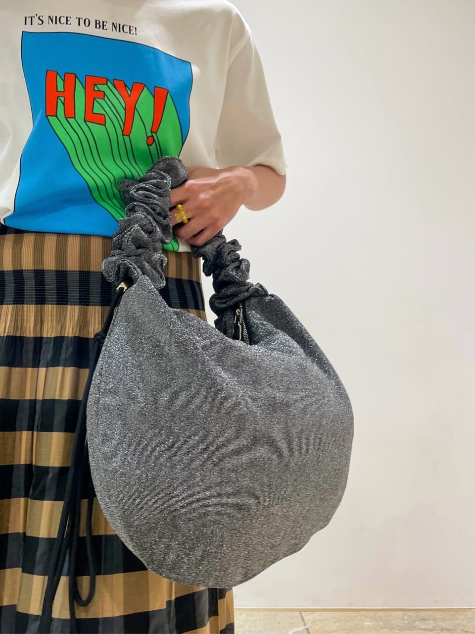 ともも。さんの「OPAQUE.CLIP｜【Pontre Studio／ポンレストゥディオ】別注グラフィックTシャツ」を使ったコーディネート