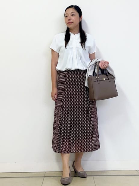 chisaさんの「Reflect｜【インナーに◎／すっきり見え！長め丈】タックデティールブラウス」を使ったコーディネート
