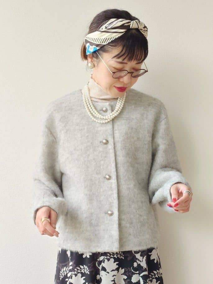 MUTSUKOさんの「UNTITLED｜【ジャケット風/メタルボタン】アルパカ混シャギーカーディガン」を使ったコーディネート