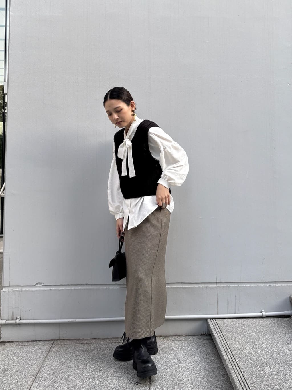 ayanoさんの「INDIVI｜ガンクラブチェックタイトスカート」を使ったコーディネート