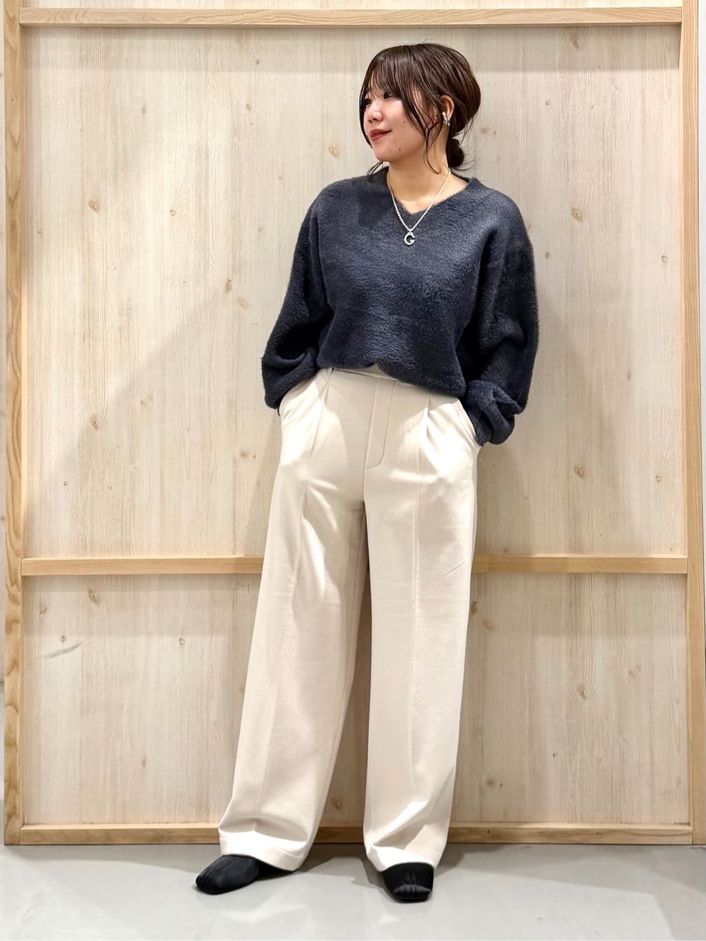 nanaさんの「THE SHOP TK｜クラシカルな装い ウールライクスタンドカラーコート」を使ったコーディネート