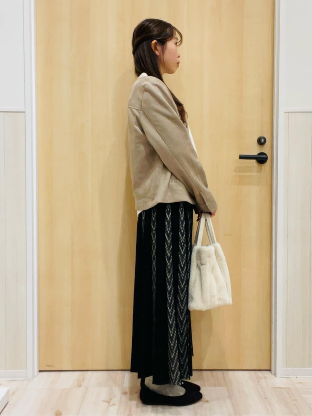 minamiさんの「SHOO･LA･RUE｜【高レビュー/2WAY】きれい見えで上品な ストライプファートートバッグ」を使ったコーディネート