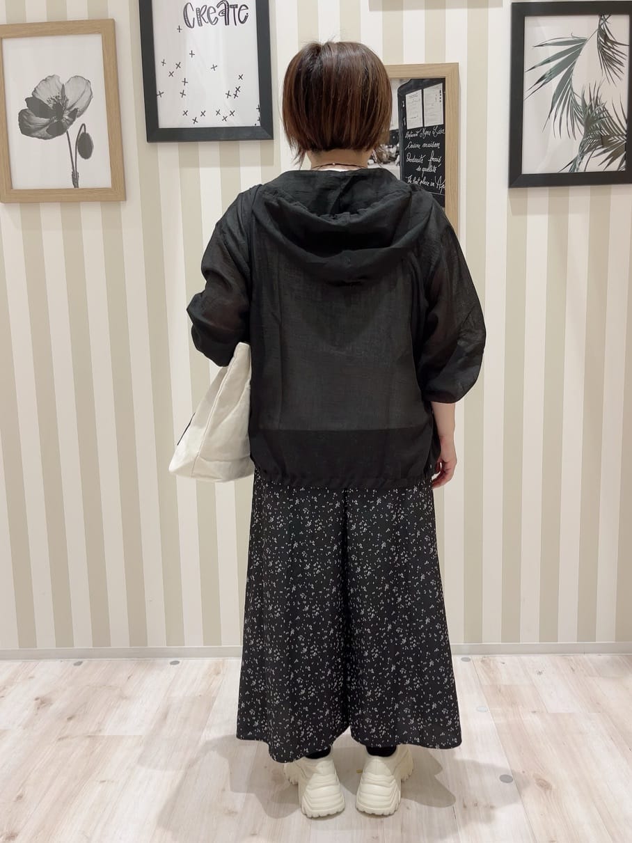 ma_miさんの「SHOO･LA･RUE｜【S-LL】柔らかシアーでこなれるフーディブルゾン」を使ったコーディネート