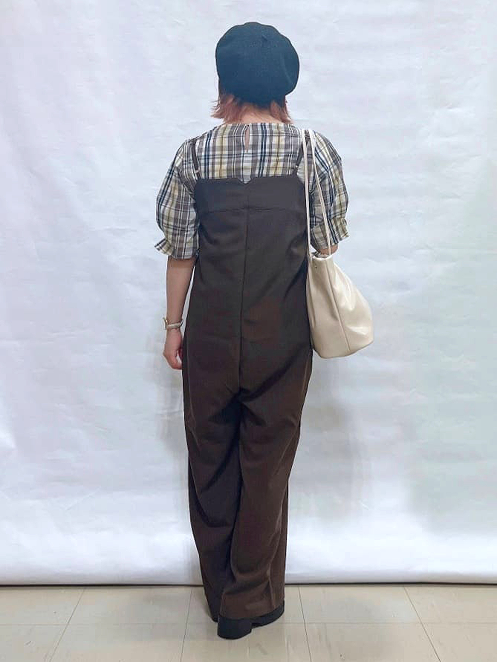 YUIさんの「SHOO･LA･RUE｜【S-LL/5分袖】お袖タックできれいに魅せる 大人のチェックブラウス」を使ったコーディネート