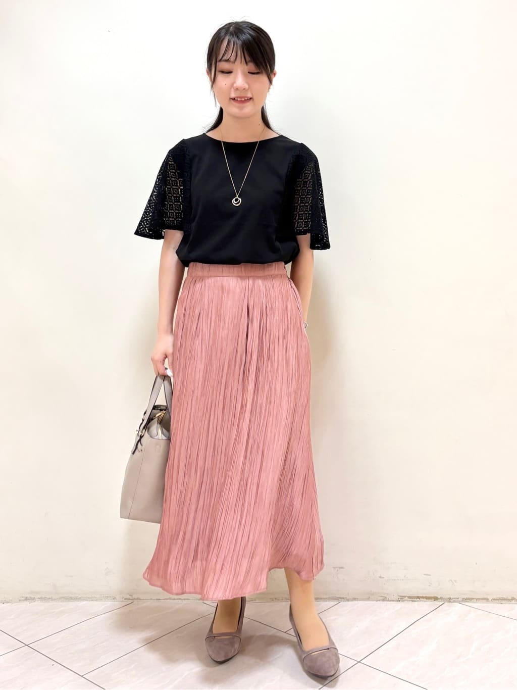 mikiさんの「Reflect｜幾何レーススリーブプルオーバージャージ」を使ったコーディネート