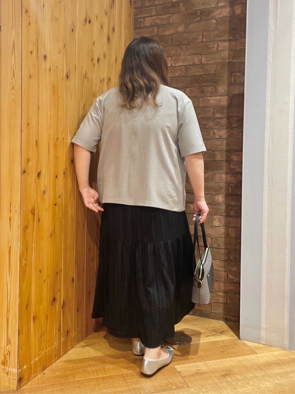 Risaさんの「SHOO･LA･RUE｜【セットアップ可/洗濯後しわになりにくい】5分袖テーラードジャケット」を使ったコーディネート