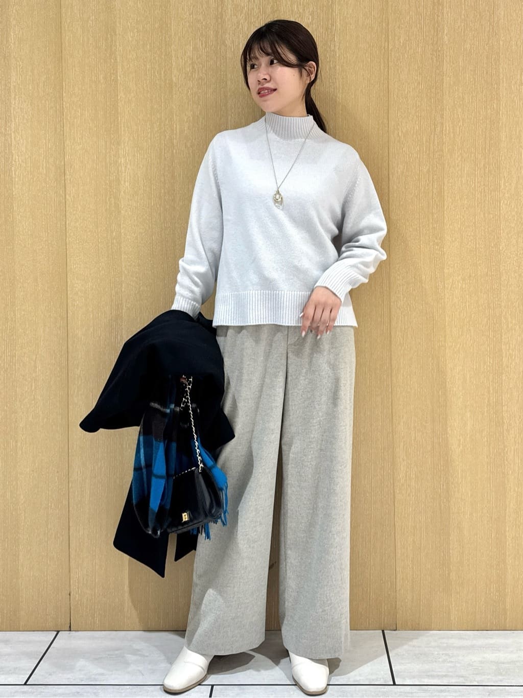 nanaさんの「UNTITLED｜【8色展開/洗える】ウールカシミヤ ハイネックニット」を使ったコーディネート