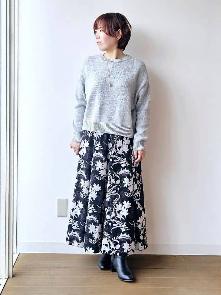 やじまさんの「UNTITLED｜【ミディ丈/軽やか】セミラグランリバー コート」を使ったコーディネート