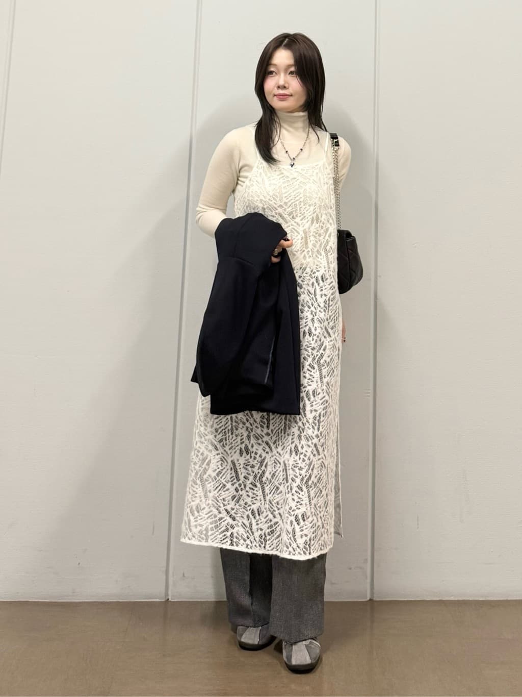 mizukiさんの「INDIVI｜【洗える／薄手／ラメ】シアーラメニット」を使ったコーディネート