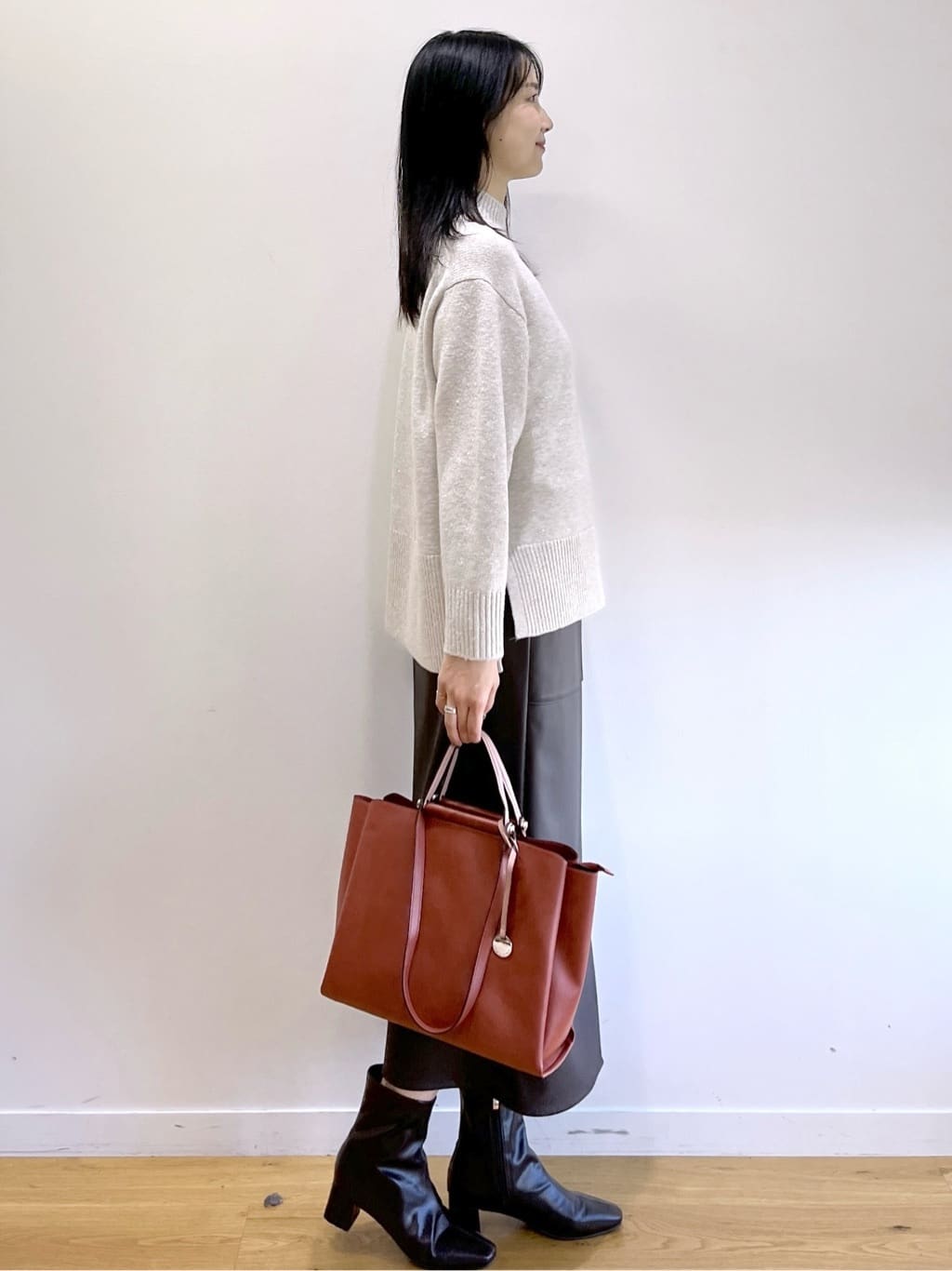sachikoさんの「OPAQUE.CLIP｜ストレッチダブルポケットタイトスカート【洗える】」を使ったコーディネート