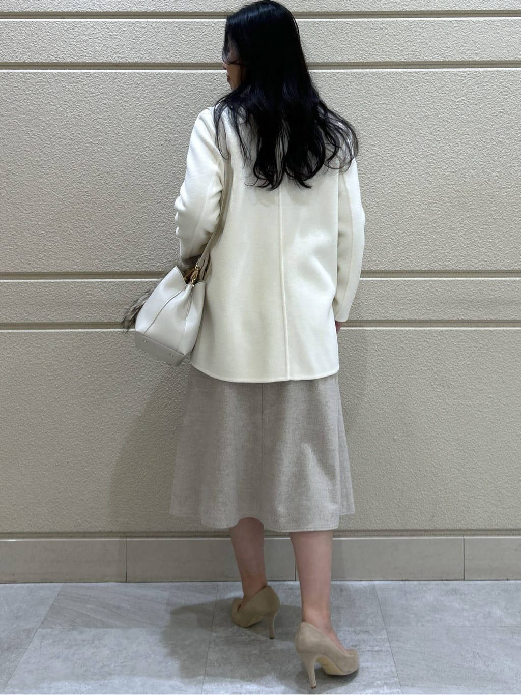 Momokaさんの「COUP DE CHANCE｜【リバー仕立て／裏地無し】軽く羽織れるウールリバーコート」を使ったコーディネート