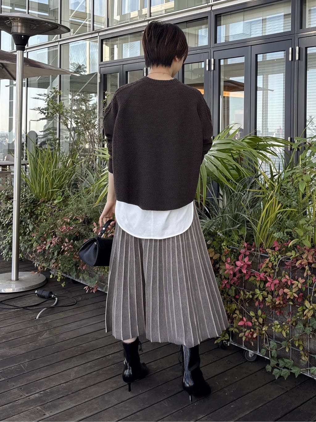 kanaeさんの「INDIVI｜【名品／撥水／抗菌防臭】ショート丈リサイクルダウンコート」を使ったコーディネート