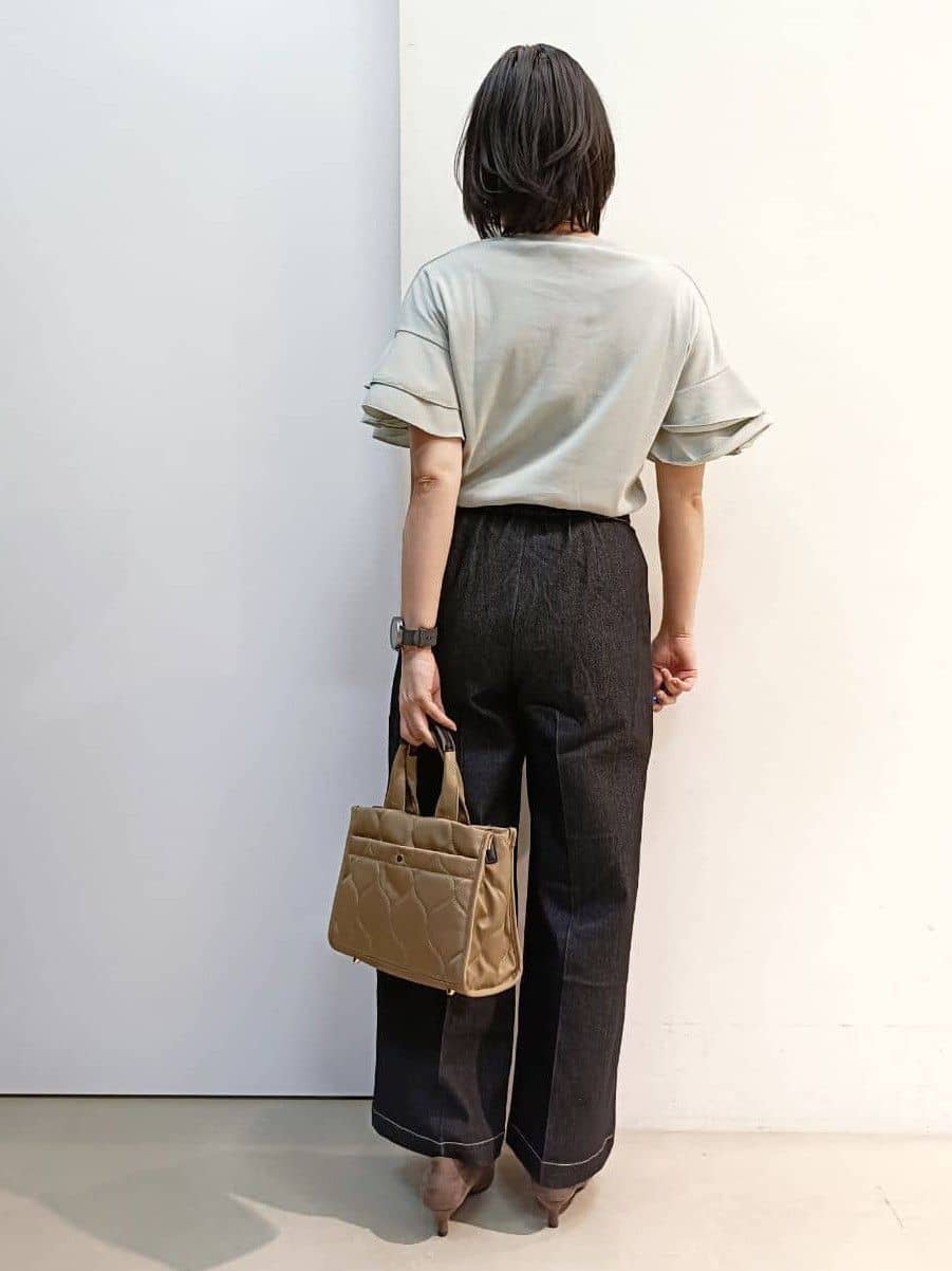 あんさんの「THE SHOP TK｜【汗染み防止】袖フリルTシャツ【UVカット/洗濯機OK】」を使ったコーディネート