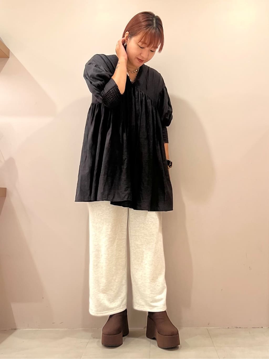 TAKAさんの「ESPERANZA｜厚底ニットショートブーツ」を使ったコーディネート