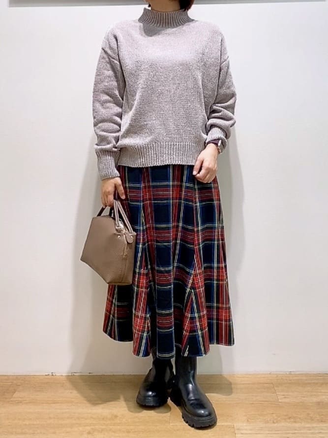 Hamaさんの「Dessin｜【洗える】ハイネックベロアモールニット」を使ったコーディネート