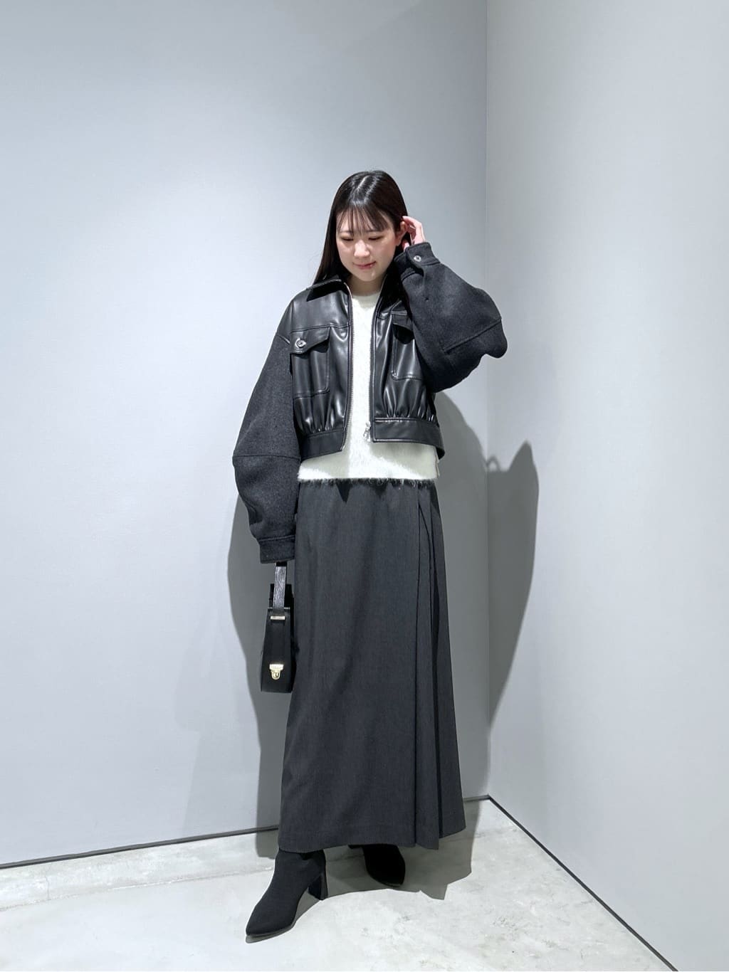 Renoさんの「INDIVI｜タッセルチェーンネックレス」を使ったコーディネート