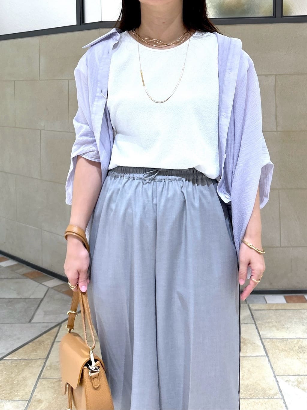 よねさんの「INDIVI｜バルーンフォルムブラウス」を使ったコーディネート