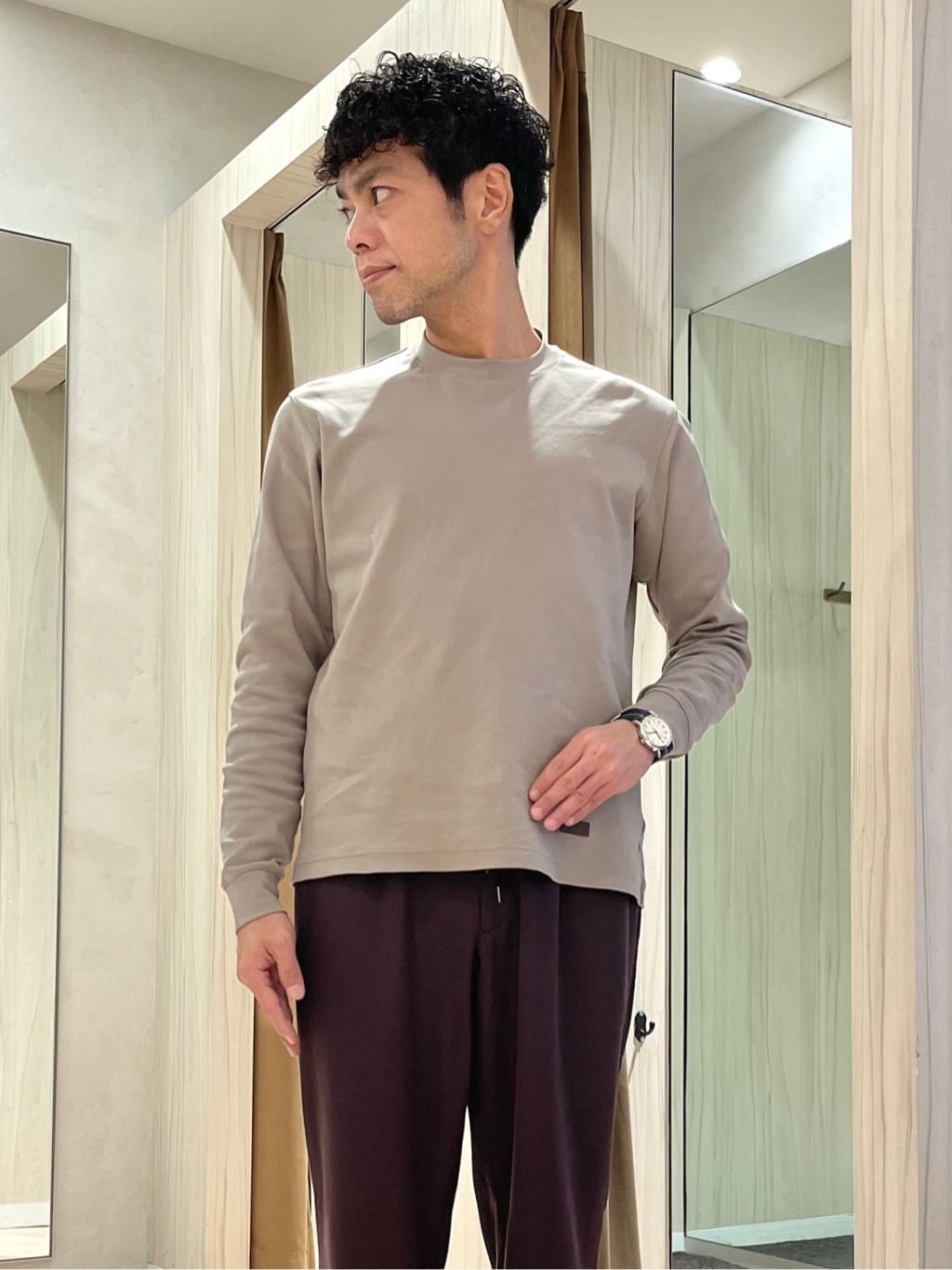 URAさんの「TAKEO KIKUCHI｜【JUST ONE LAYER】ダウンファブリックZIPパーカー」を使ったコーディネート