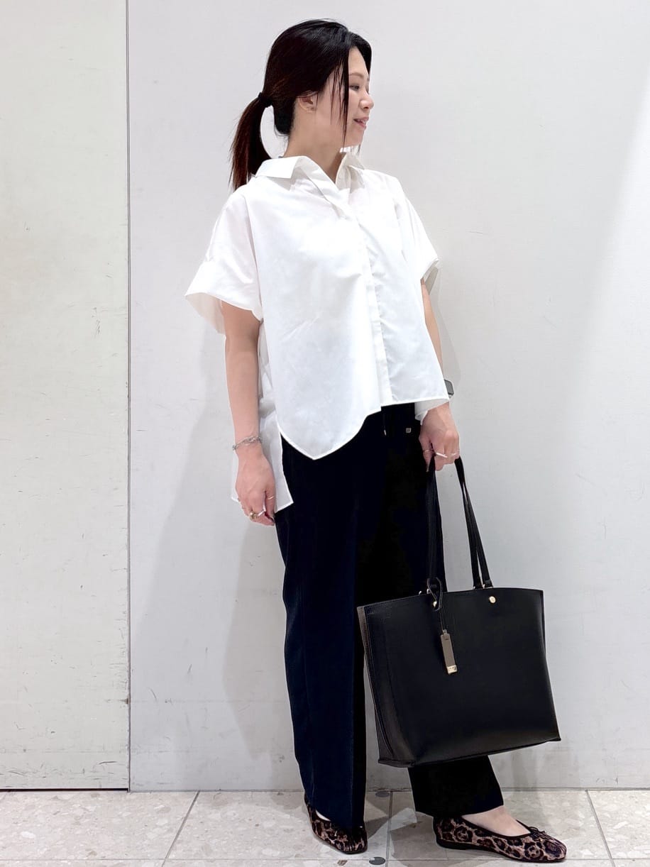 mameさんの「OPAQUE.CLIP｜《andGIRL掲載》リラクシーシャツ【洗濯機洗い可】」を使ったコーディネート