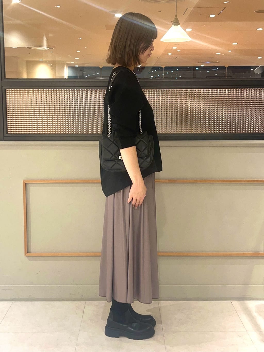 kumiさんの「INDIVI｜【洗える／選べる8色】トーンアップニット」を使ったコーディネート