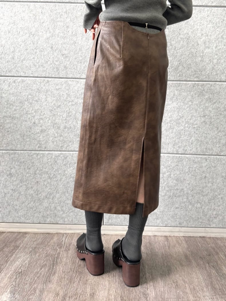 designer yukaさんの「CODE A｜femi gather rib knit」を使ったコーディネート