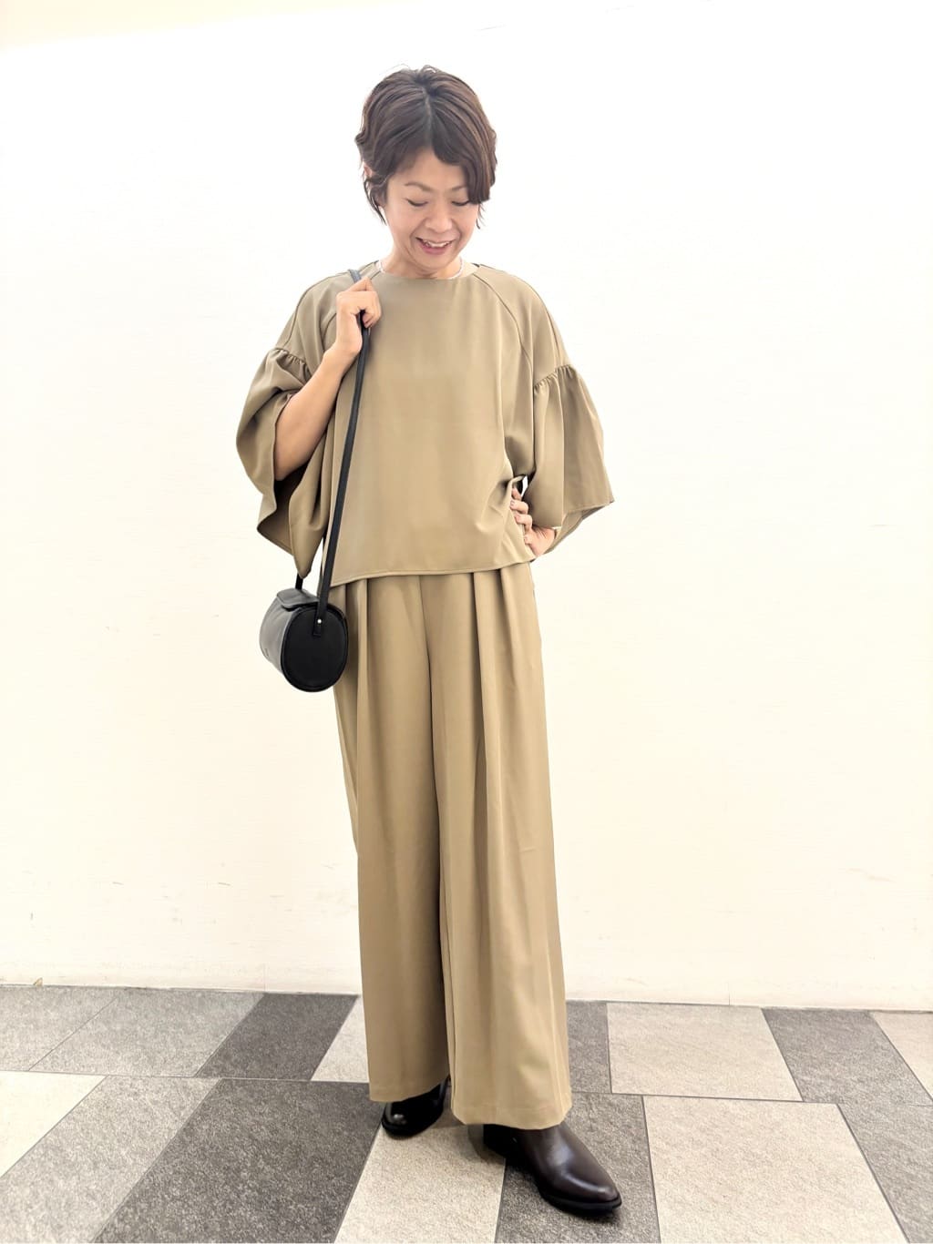 Haruさんの「Dessin｜【セットアップ可・洗える】ダブルタックワイドパンツ」を使ったコーディネート
