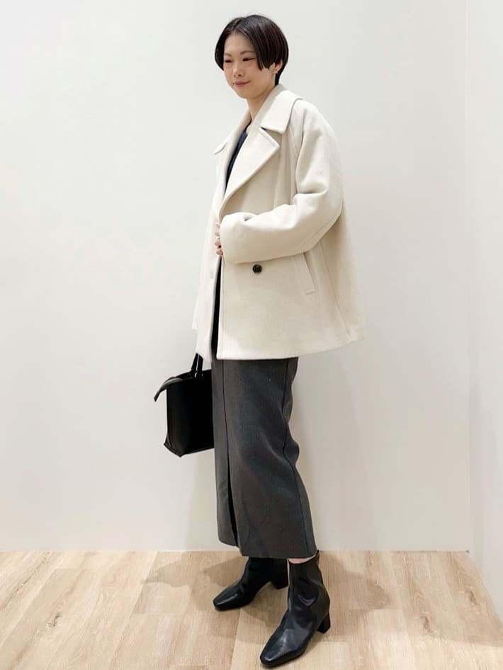 yurieさんの「OPAQUE.CLIP｜カシミヤブレンドウールミドルピーコート」を使ったコーディネート