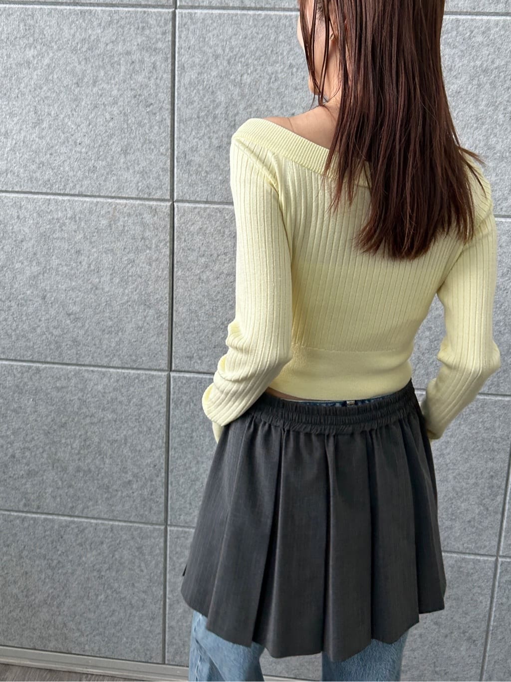 harunaさんの「CODE A｜short cardigan」を使ったコーディネート