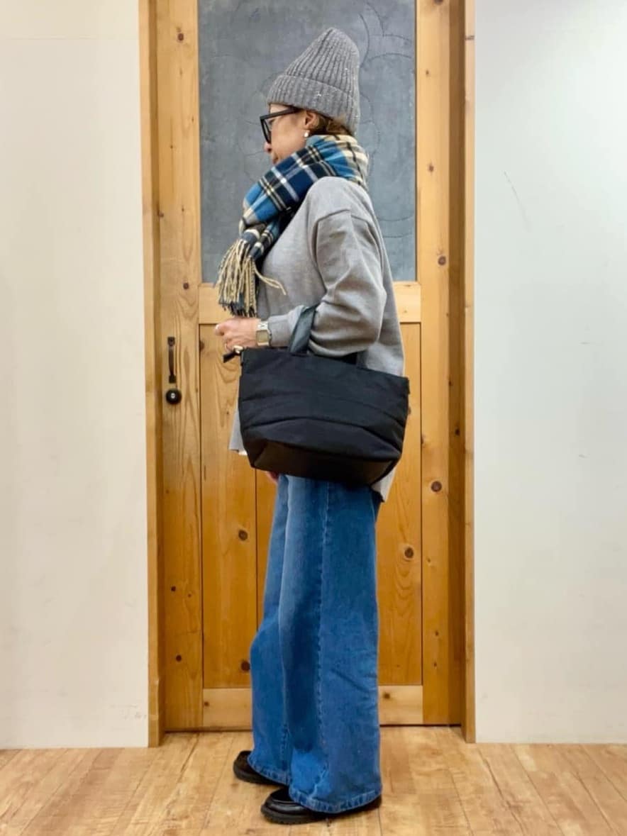 ゆみさんの「SHOO･LA･RUE｜スパンコールリブニット帽」を使ったコーディネート