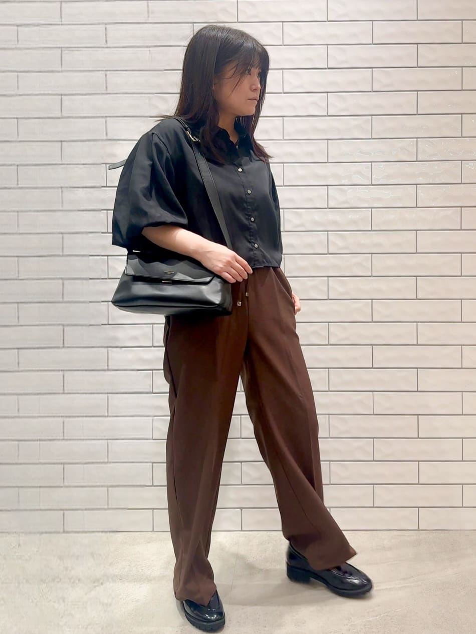 Minさんの「OPAQUE.CLIP｜バルーンスリーブシャツ【洗濯機洗い可】」を使ったコーディネート