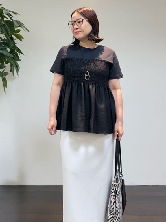 Asamiさんの「UNTITLED｜【コットン100/洗える/Tシャツ】シャーリングドッキングペプラム」を使ったコーディネート