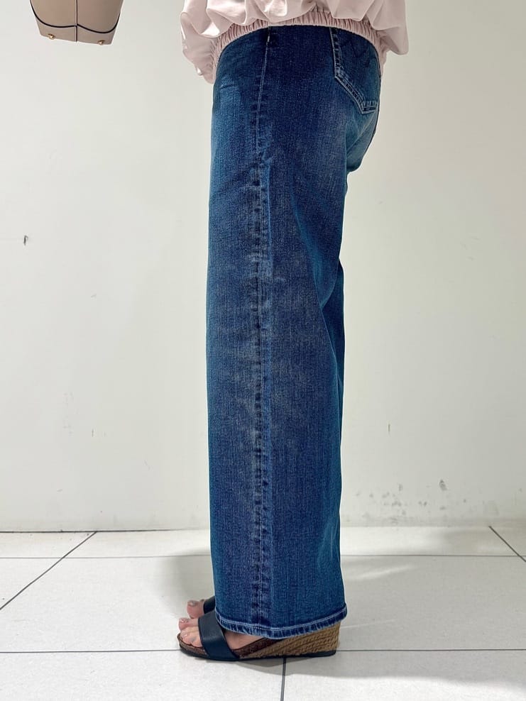 そんさんの「INDIVI｜【洗える／体型カバー】シャーリングシアートップス」を使ったコーディネート