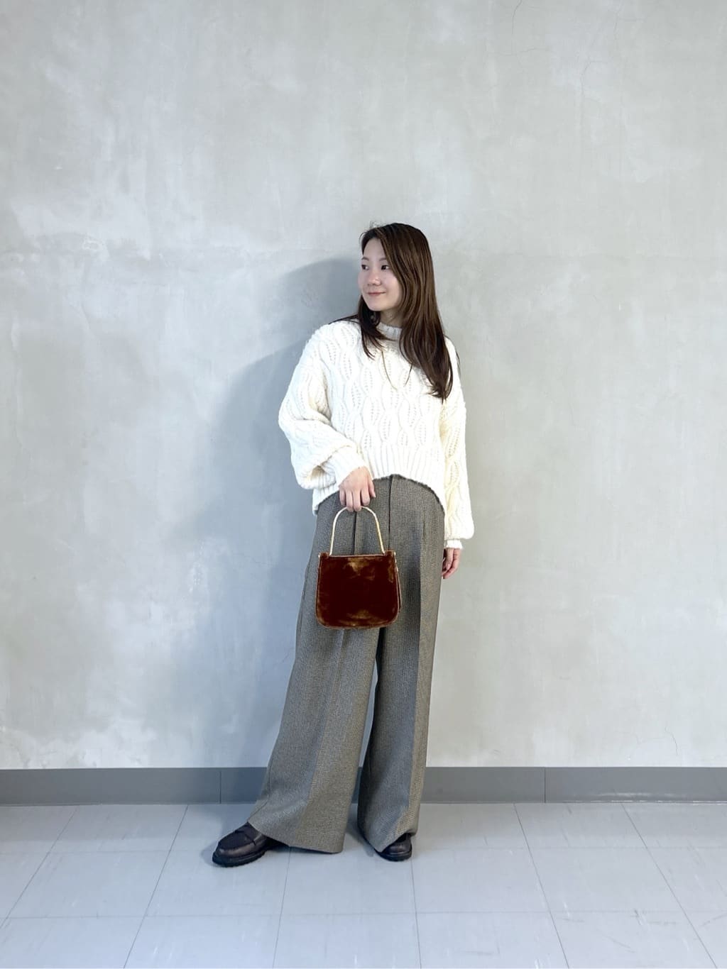 takaさんの「INDIVI｜ガンクラブチェックワイドパンツ」を使ったコーディネート