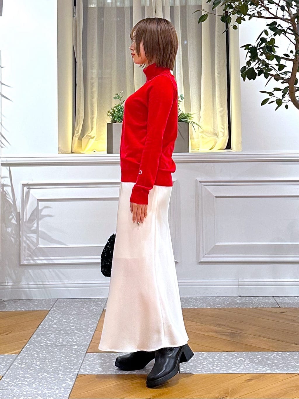 なべこさんの「DRESSTERIOR｜ストレッチヴィンテージサテンナロースカート」を使ったコーディネート