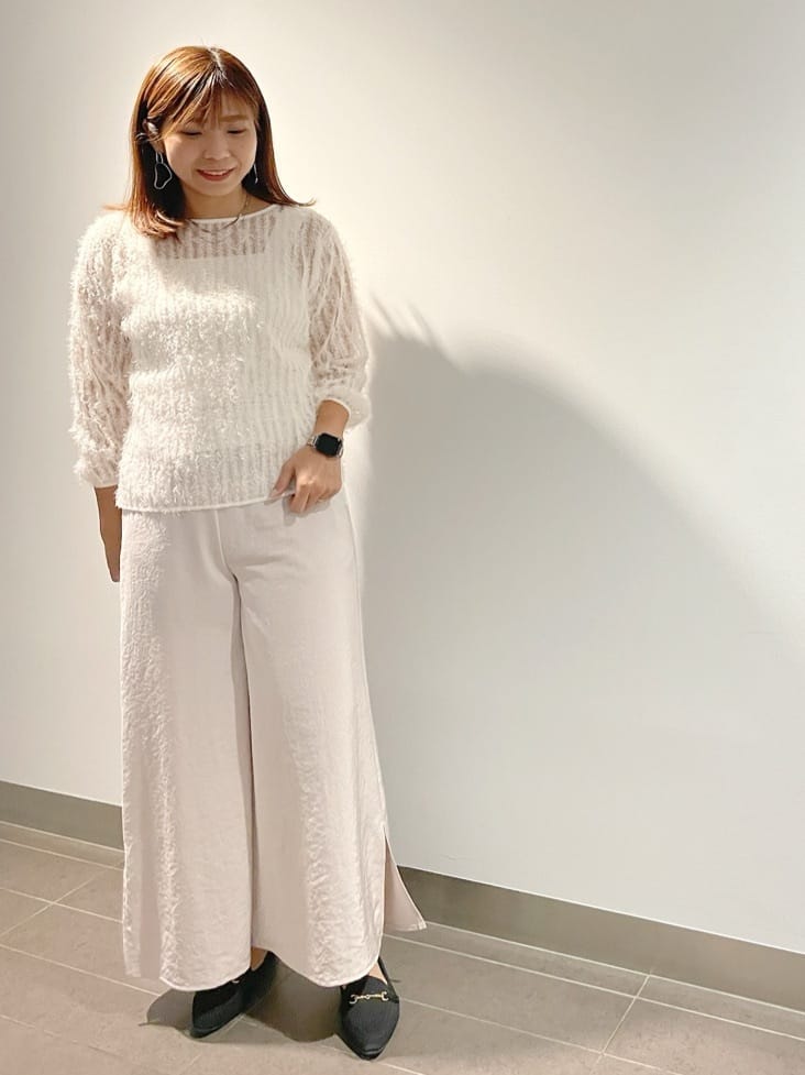 minoriさんの「COUP DE CHANCE｜【手洗い可／日本製】フェザーチュールのブラウス」を使ったコーディネート