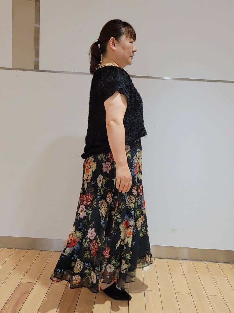 TAKAさんの「UNTITLED｜【セットアップ可/洗える】フェザーフレンチスリーブブラウス」を使ったコーディネート