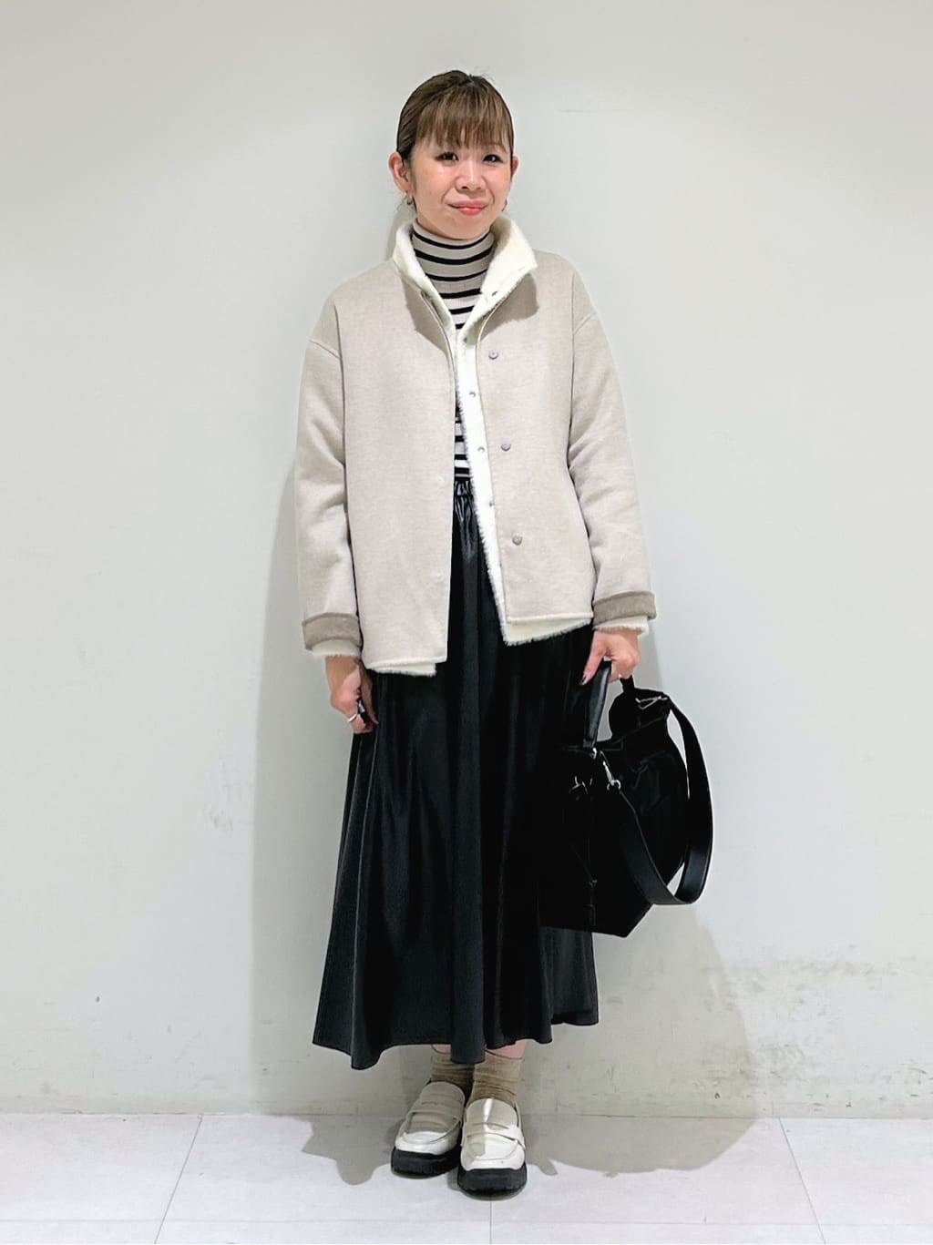 tsuyuさんの「INDIVI｜【配色デザイン／ショート丈】ウールリバー ノーカラーコート」を使ったコーディネート