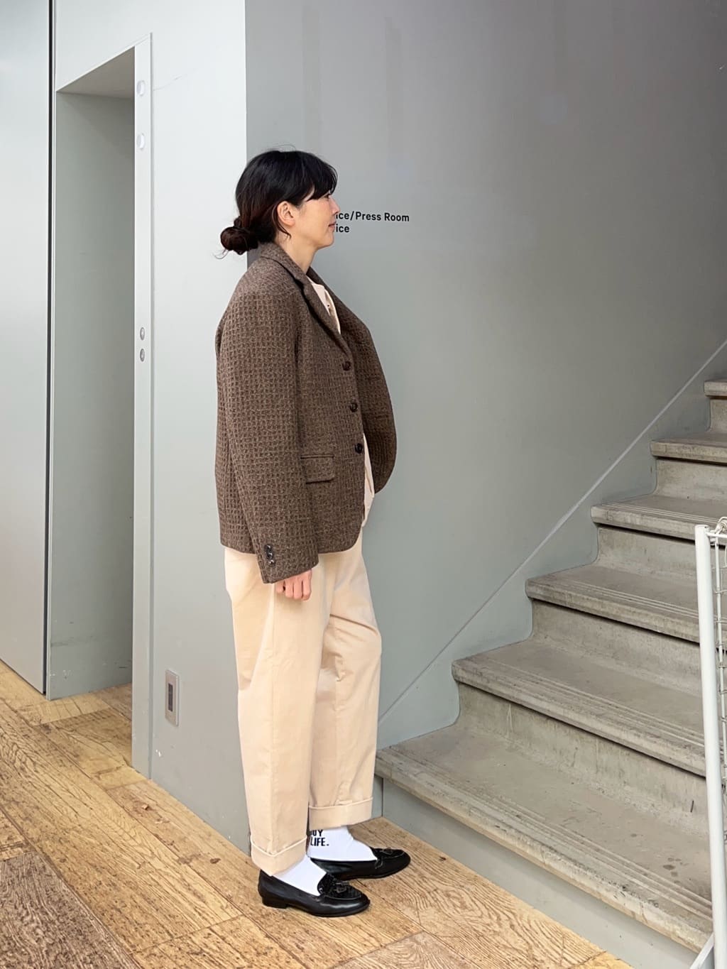 神野（jinno）さんの「TAKEO KIKUCHI｜【Sサイズ～】コーデュロイペグトップパンツ」を使ったコーディネート
