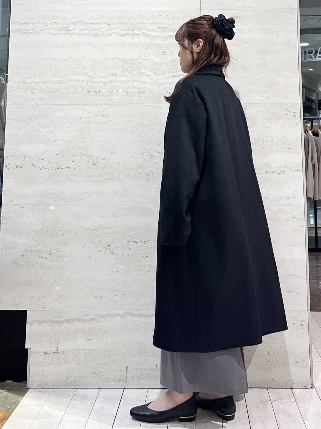 かほさんの「OPAQUE.CLIP｜《BAILA掲載》3層仕様バイカラー合皮ミドルトートバッグ【軽量／2WAY】」を使ったコーディネート