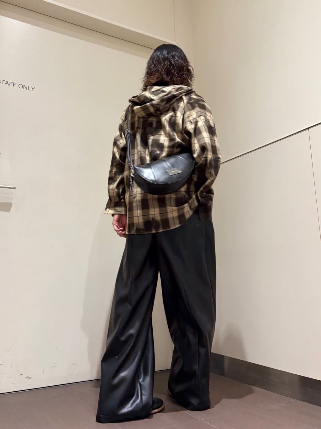 ナノシーさんの「tk.TAKEO KIKUCHI｜ヴィンテージフードチェックシャツ」を使ったコーディネート