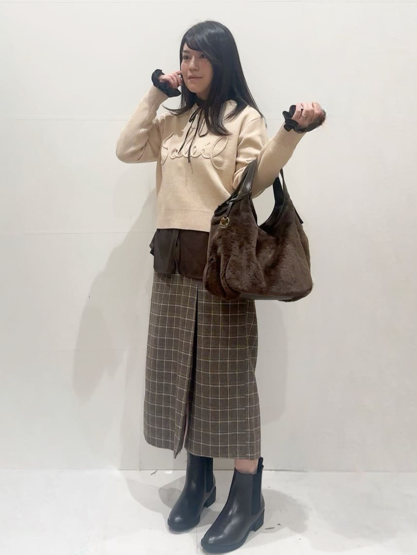 Minさんの「OPAQUE.CLIP｜フリルカラーブラウス【洗濯機OK】」を使ったコーディネート