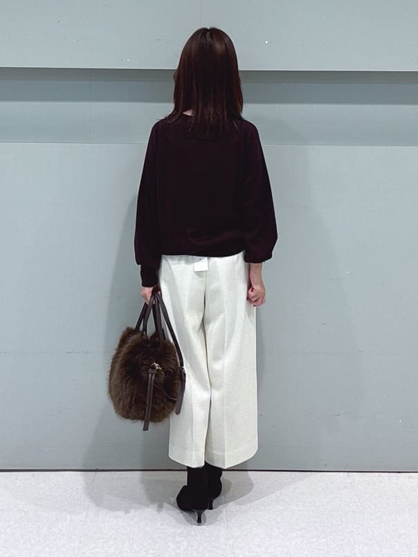 makiさんの「UNTITLED｜【8色展開／コンパクト丈】レーヨン混 コクーンニット」を使ったコーディネート